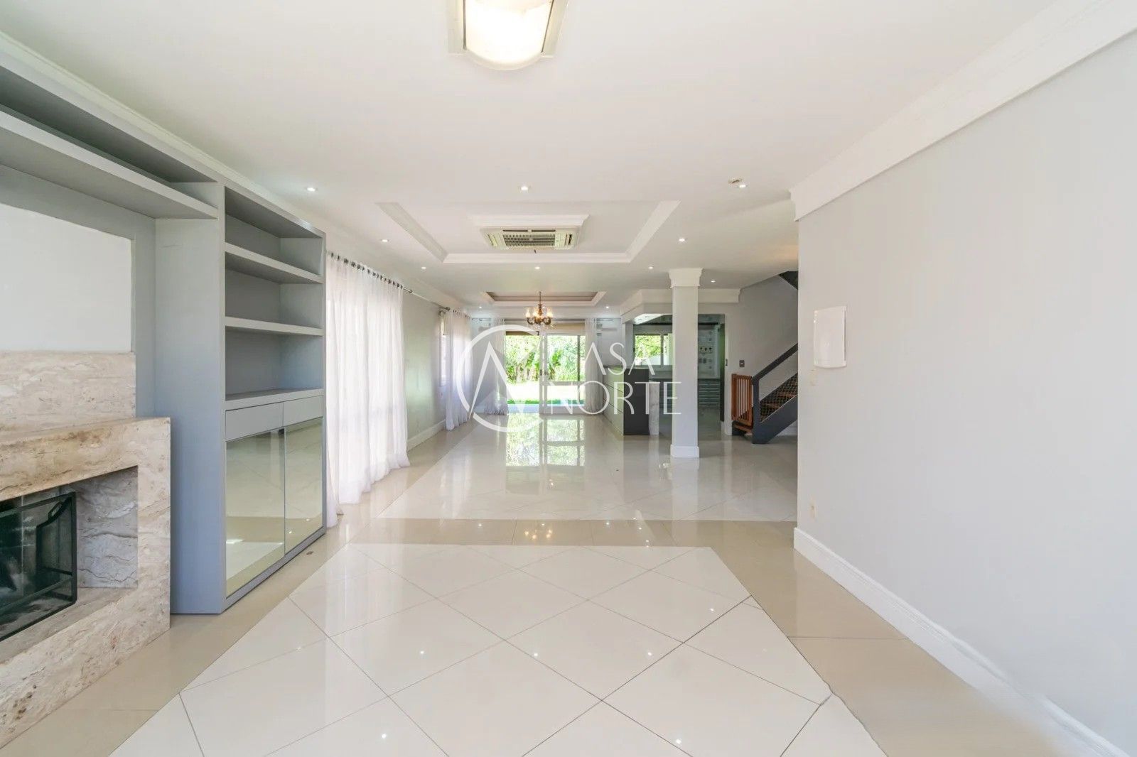 Casa de Condomínio à venda com 3 quartos, 217m², 1 suíte, 4 vagas, Juca Batista no bairro Terraville em Porto Alegre