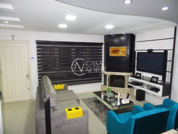 Casa à venda com 3 quartos, 290m², 1 suíte, 6 vagas, Rua Wilson Conceição Bona no bairro Aberta dos Morros em Porto Alegre