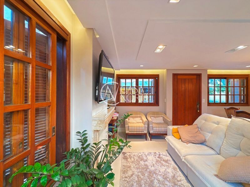 Casa de Condomínio à venda com 3 quartos, 168m², 1 suíte, 2 vagas, Avenida Coronel Marcos no bairro Pedra Redonda em Porto Alegre