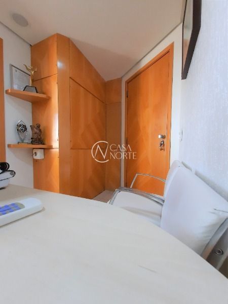 Sala Comercial à venda , 37m², Avenida Loureiro da Silva no bairro Cidade Baixa em Porto Alegre