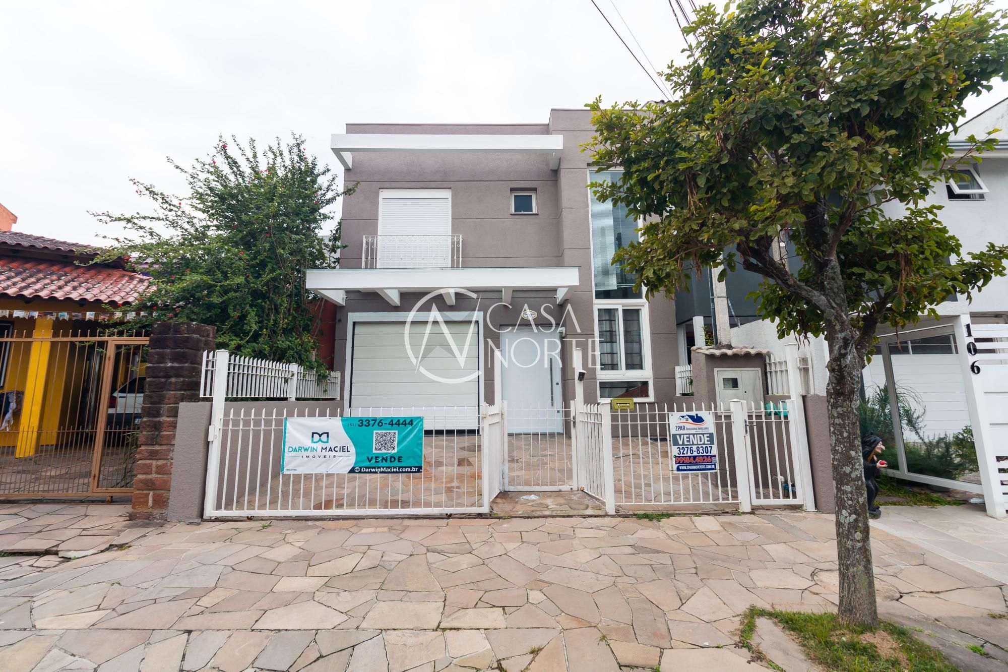 Casa à venda com 4 quartos, 155m², 1 suíte, 2 vagas, Rua Guatambu no bairro Hípica em Porto Alegre