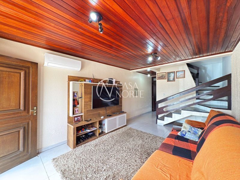 Casa à venda com 3 quartos, 128m², 1 suíte, 2 vagas, Vacaria no bairro Aberta dos Morros em Porto Alegre