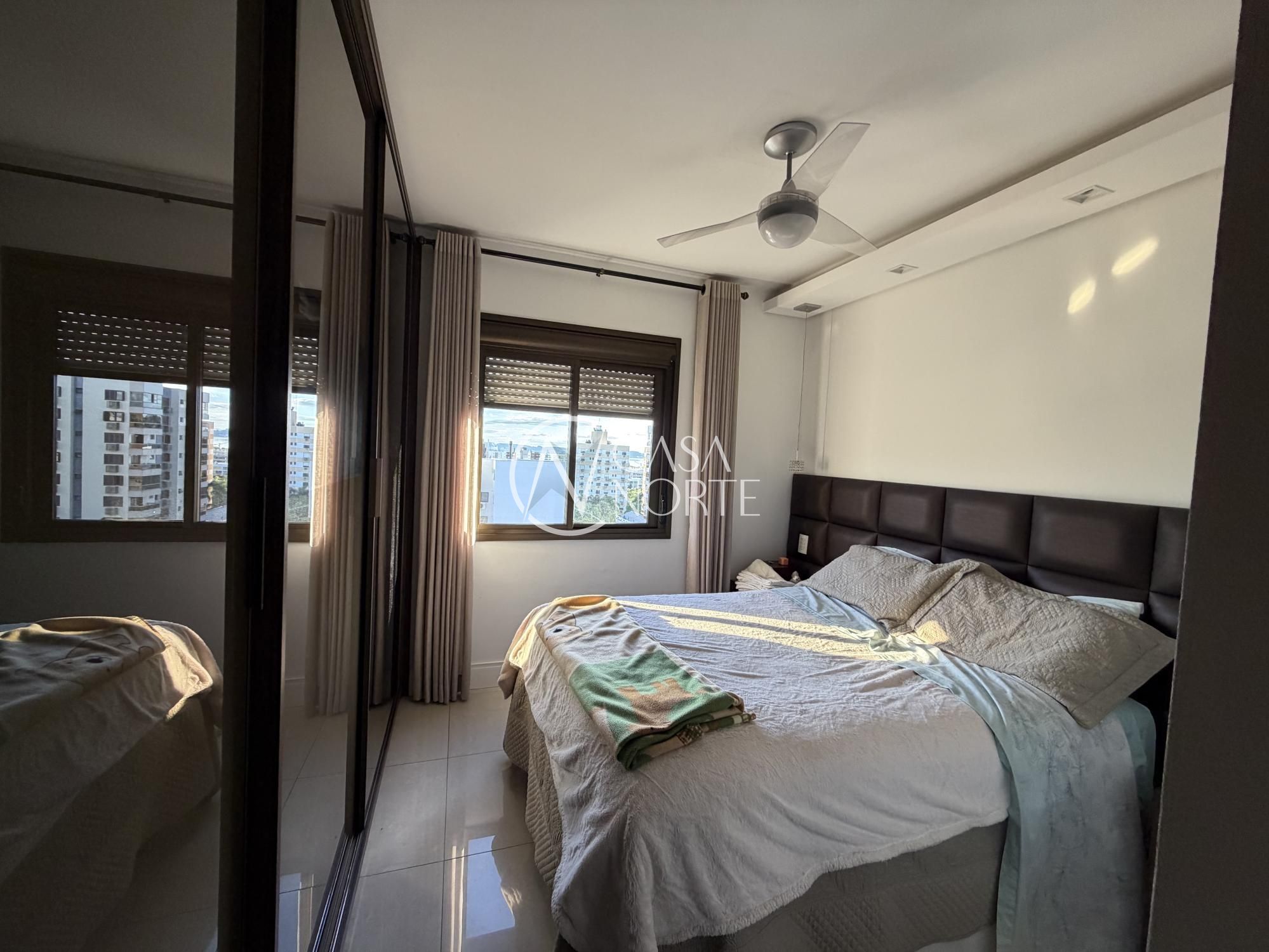 Apartamento à venda com 3 quartos, 90m², 1 suíte, 2 vagas, Rua Doutor Pereira Neto no bairro Tristeza em Porto Alegre