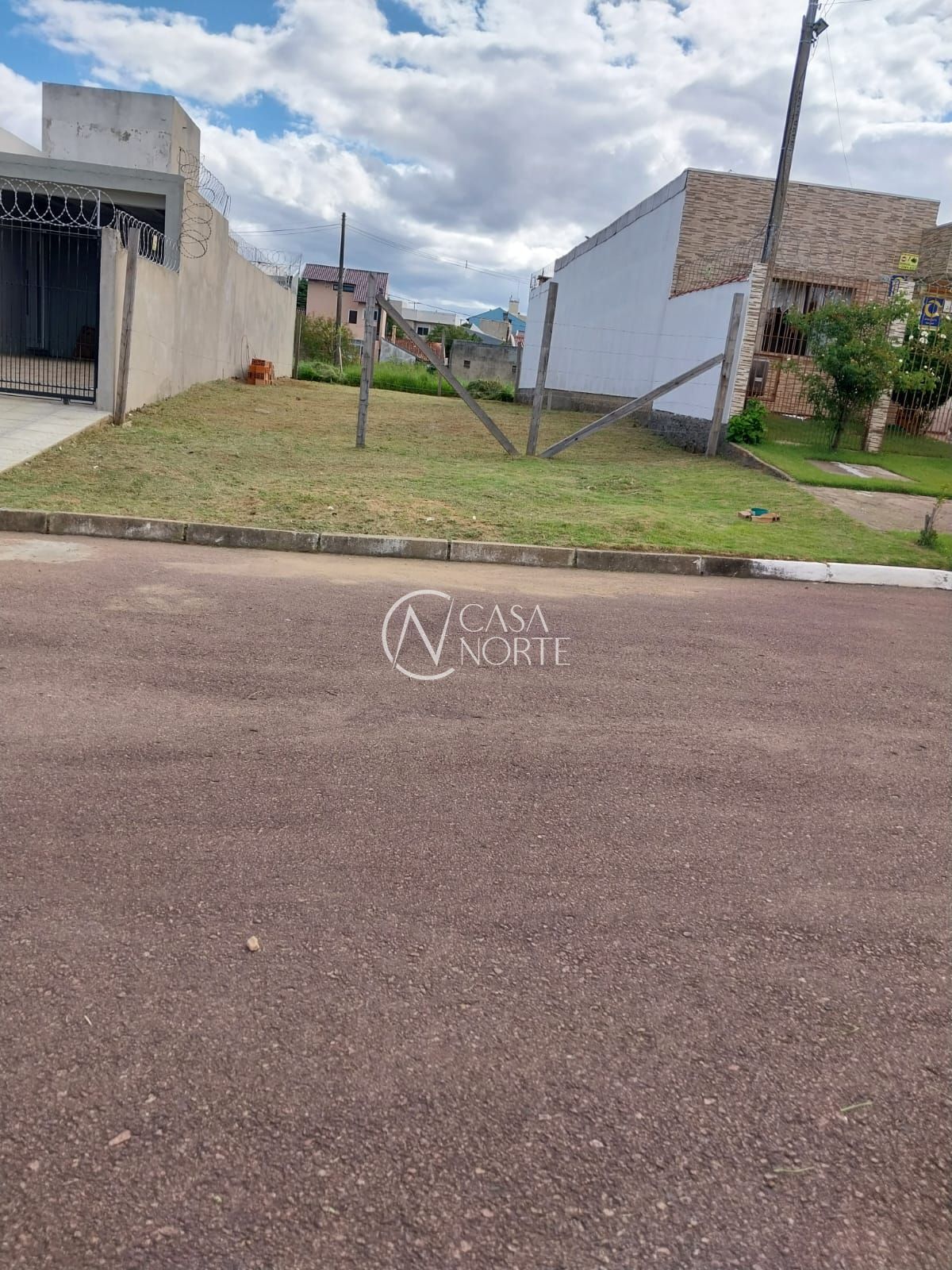 Terreno à venda , 184m², Rua Catarino Andreatta no bairro Vila Nova em Porto Alegre