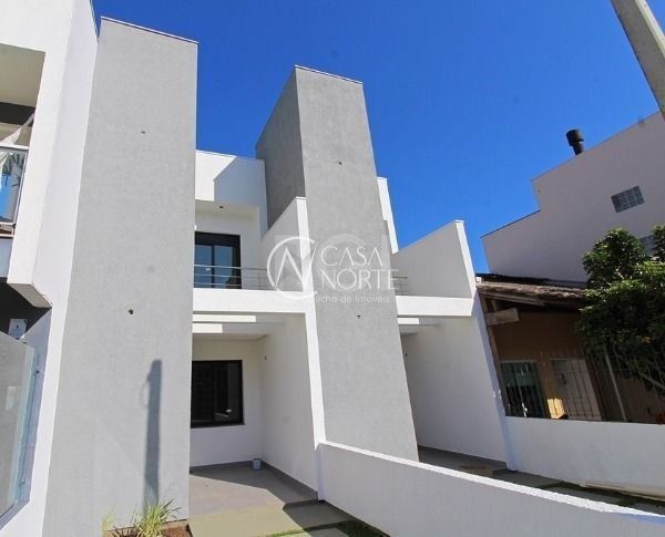 Casa à venda com 2 quartos, 85m², 2 suítes, 1 vaga, Rua Doutor Erico Maciel Filho no bairro Hípica em Porto Alegre