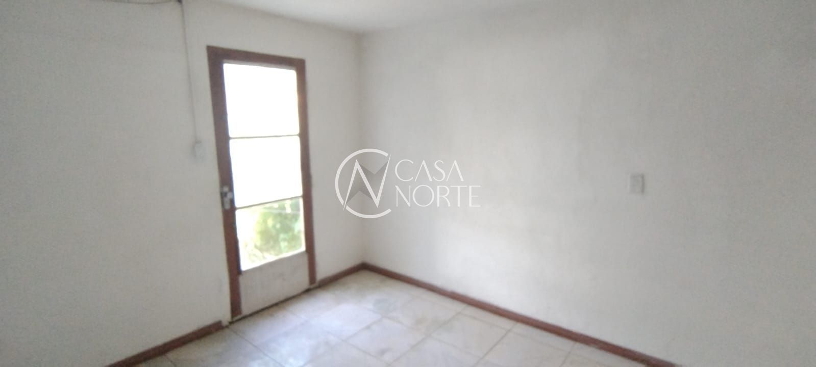 Casa à venda com 4 quartos, 150m², 3 vagas, Rua Sérgio Martini da Silva no bairro Belém Novo em Porto Alegre