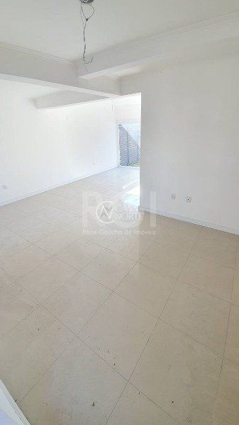 Casa de Condomínio à venda com 3 quartos, 128m², 1 suíte, 2 vagas, Rua Carlos Eduardo de Sa no bairro Aberta dos Morros em Porto Alegre