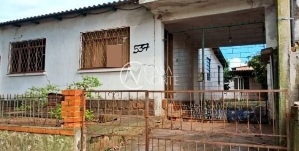 Casa à venda com 3 quartos, 100m², 4 vagas, Avenida José Correa da Silva no bairro Cavalhada em Porto Alegre