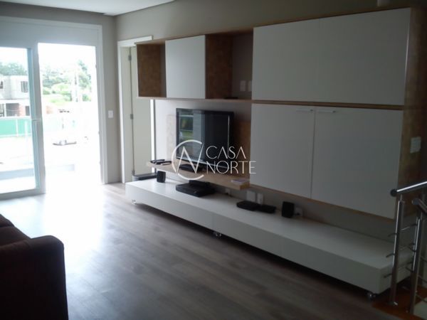 Casa à venda com 3 quartos, 269m², 2 suítes, 4 vagas, Avenida Juca Batista no bairro Belém Novo em Porto Alegre