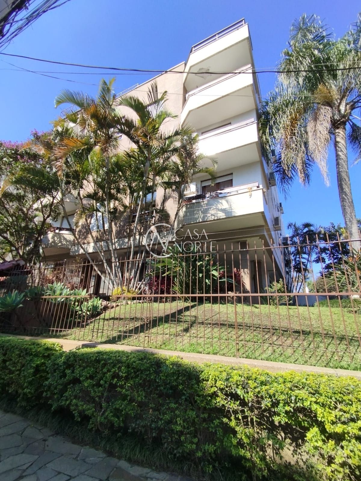 Cobertura à venda com 3 quartos, 77m², 2 vagas, Rua Doutor Mário Totta no bairro Tristeza em Porto Alegre