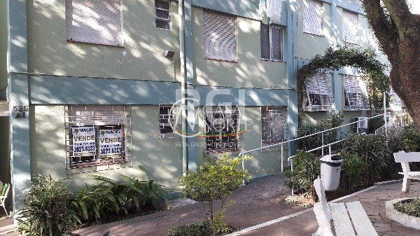 Apartamento à venda com 1 quarto, 35m², Rua João Mora no bairro Camaquã em Porto Alegre