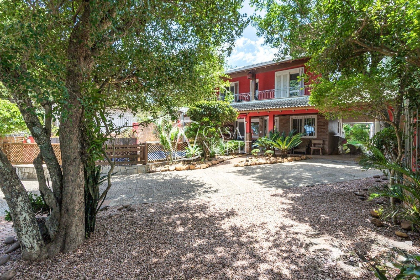 Casa à venda com 4 quartos, 506m², 1 suíte, 6 vagas, Avenida Guaíba no bairro Ipanema em Porto Alegre