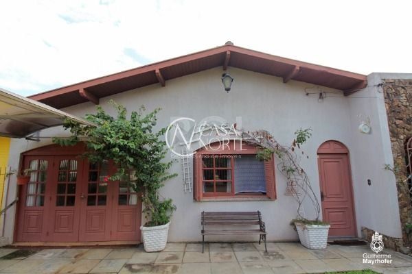 Casa de Condomínio à venda com 4 quartos, 150m², 1 suíte, 2 vagas, Rua Doutor Campos Velho no bairro Cristal em Porto Alegre