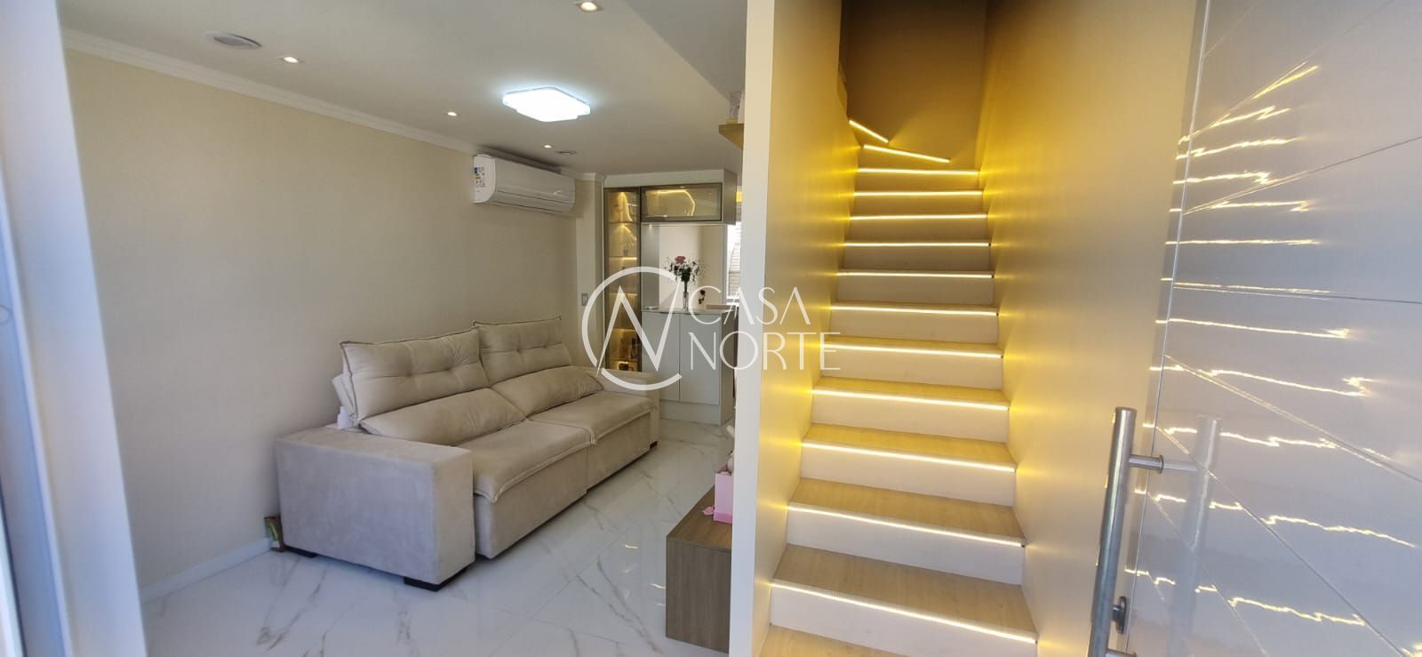 Casa de Condomínio à venda com 2 quartos, 87m², 1 vaga, Estrada Cristiano Kraemer no bairro Vila Nova em Porto Alegre