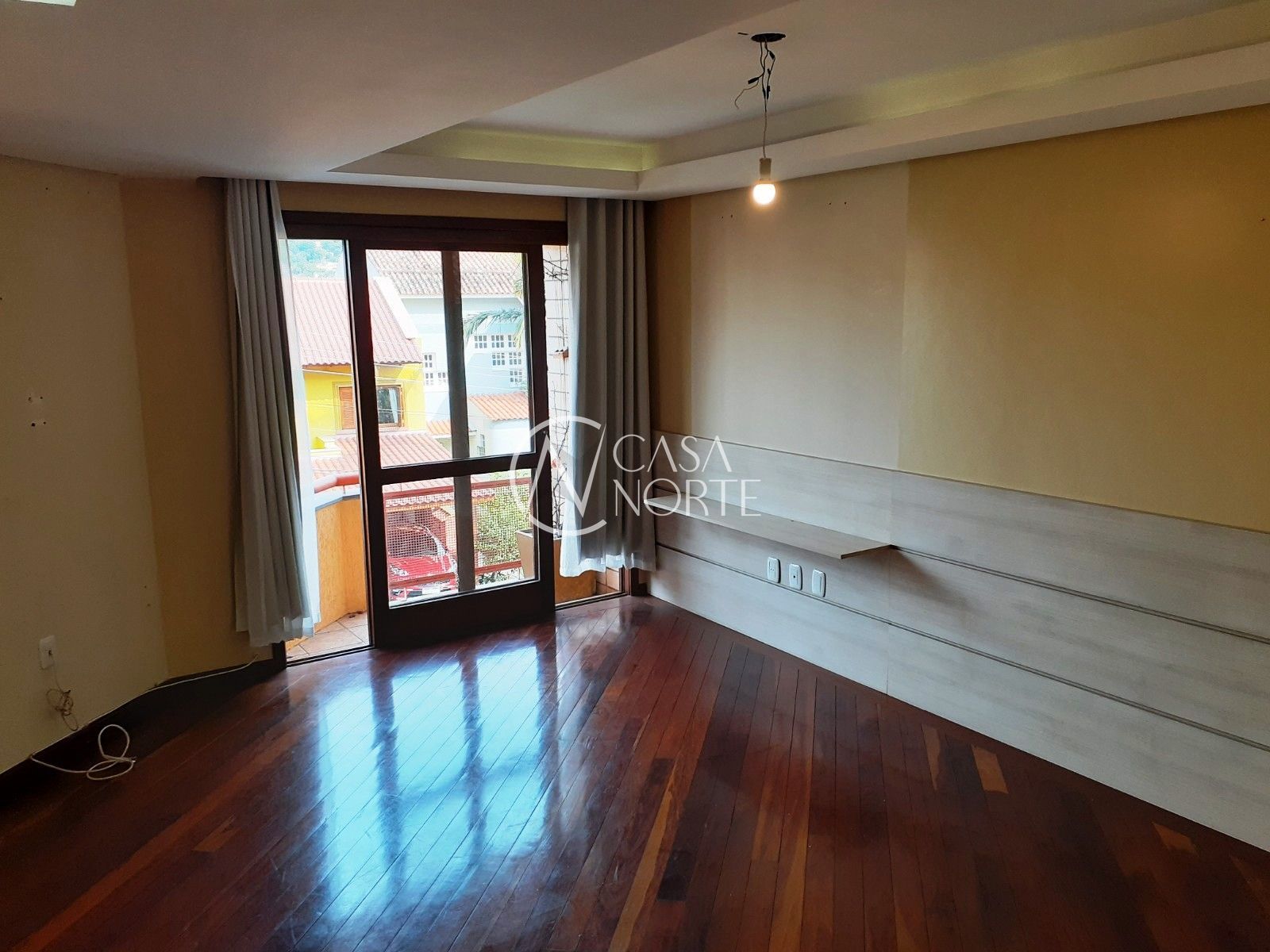 Casa de Condomínio à venda com 3 quartos, 160m², 1 suíte, 2 vagas, Rua Erechim no bairro Nonoai em Porto Alegre