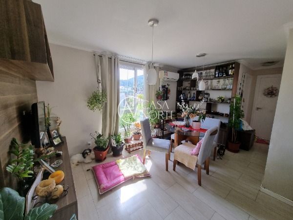 Apartamento à venda com 3 quartos, 52m², 1 vaga, Avenida Juca Batista no bairro Hípica em Porto Alegre