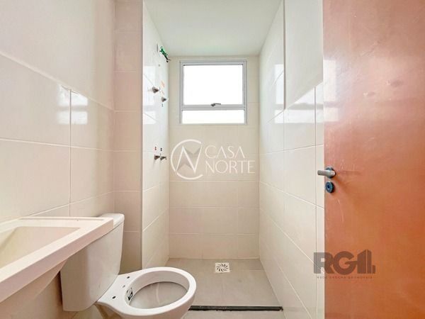 Apartamento à venda com 2 quartos, 50m², 1 vaga, Rua Sete Mil e Oito no bairro Restinga em Porto Alegre