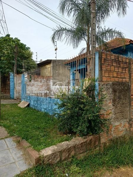 Terreno à venda  com 250m², Rua Octavio de Souza no bairro Teresópolis em Porto Alegre