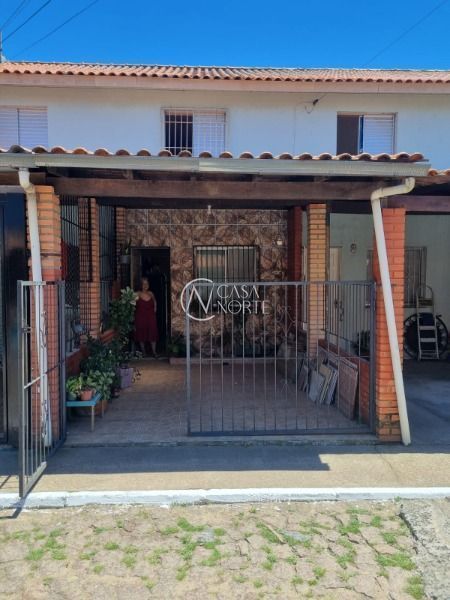 Casa de Condomínio à venda com 2 quartos, 47m², 1 vaga, Rua Atílio Supertti no bairro Vila Nova em Porto Alegre