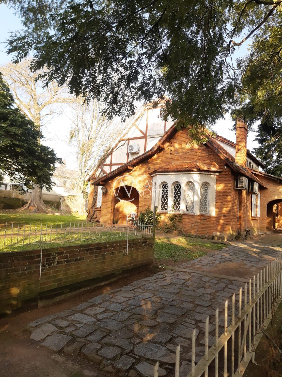 Casa à venda com 3 quartos, 2878m², 1 suíte, 3 vagas, Chavantes no bairro Vila Assunção em Porto Alegre