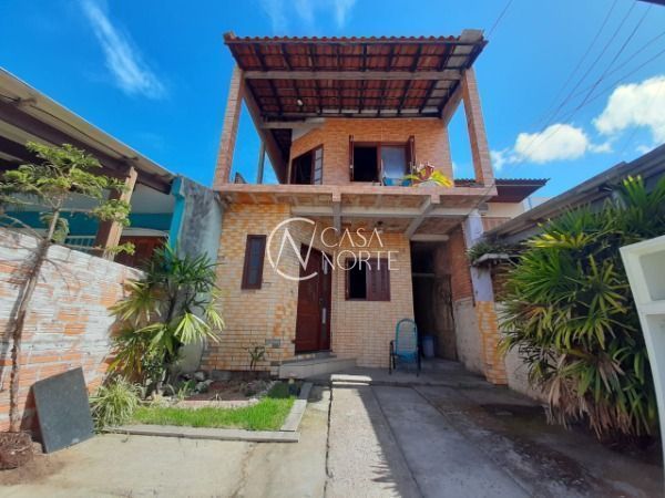 Sobrado à venda com 2 quartos, 150m², 1 suíte, 1 vaga, Rua Say Marques no bairro Hípica em Porto Alegre