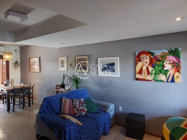 Sobrado à venda com 3 quartos, 127m², 1 suíte, 3 vagas, Rua Moacyr Godoy Ilha no bairro Espírito Santo em Porto Alegre