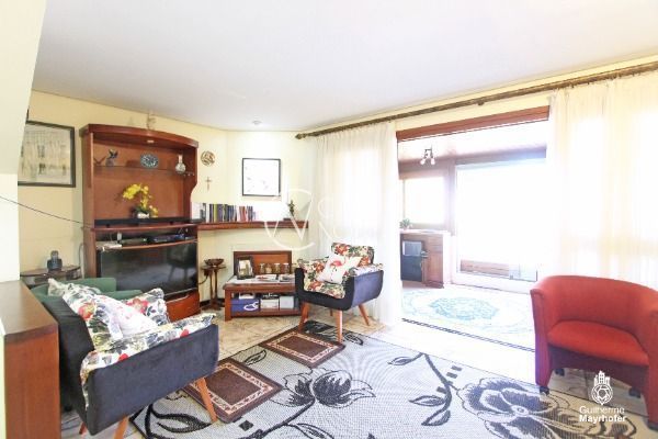 Casa de Condomínio à venda com 3 quartos, 258m², 1 suíte, 2 vagas, Doutor David de Azevedo Gusmao no bairro Jardim Isabel em Porto Alegre