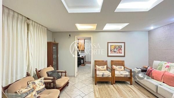 Prédio Comercial à venda , 354m², Travessa Escobar no bairro Camaquã em Porto Alegre