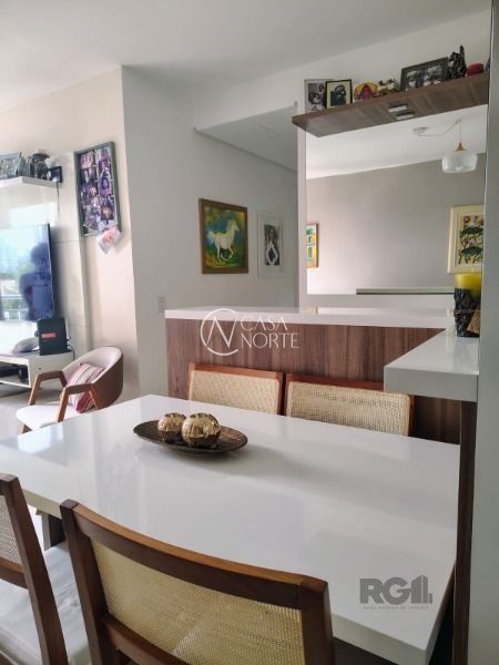 Apartamento à venda com 2 quartos, 57m², 1 suíte, 1 vaga, Rua Walton Pontes Carpes no bairro Vila Nova em Porto Alegre