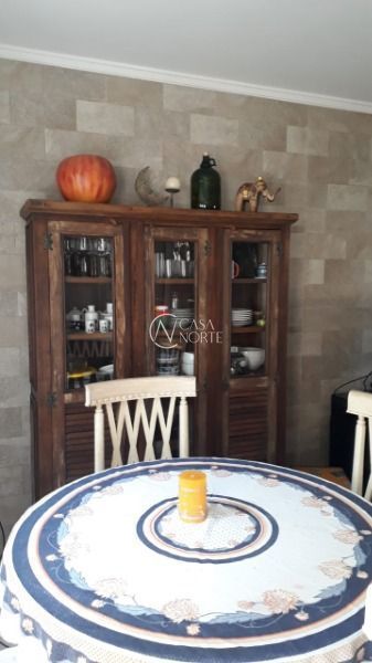 Casa de Condomínio à venda com 2 quartos, 121m², 4 vagas, Avenida Edgar Pires de Castro no bairro Hípica em Porto Alegre