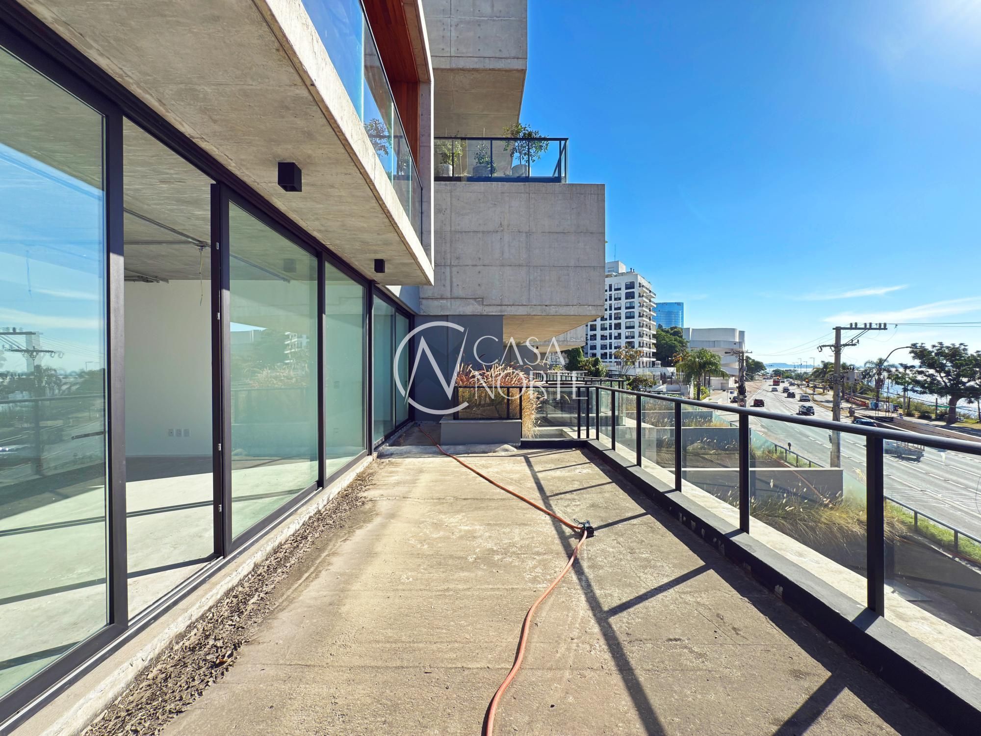 Apartamento à venda com 3 quartos, 230m², 3 suítes, 4 vagas, Avenida Padre Cacique no bairro Praia de Belas em Porto Alegre