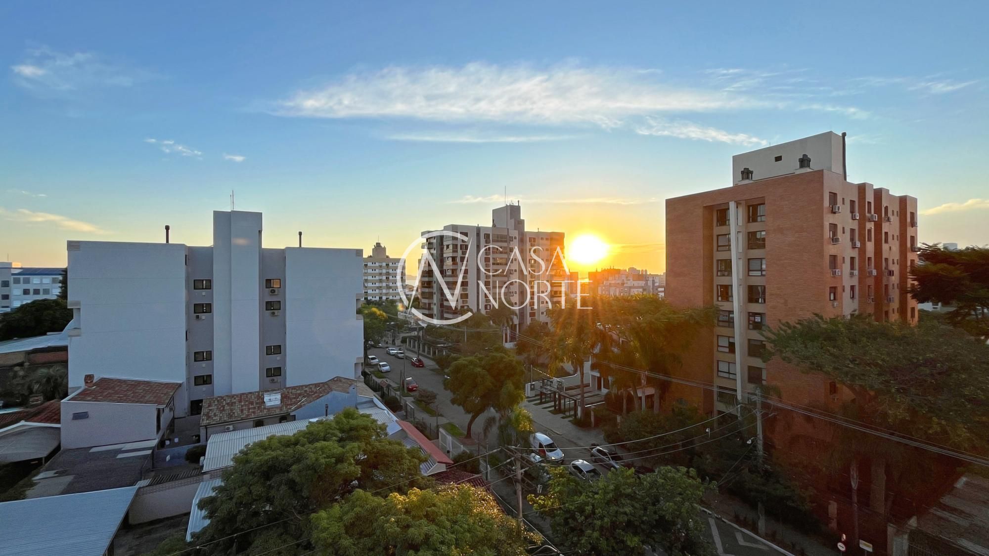 Apartamento à venda com 3 quartos, 90m², 1 suíte, 2 vagas, Rua Doutor Pereira Neto no bairro Tristeza em Porto Alegre