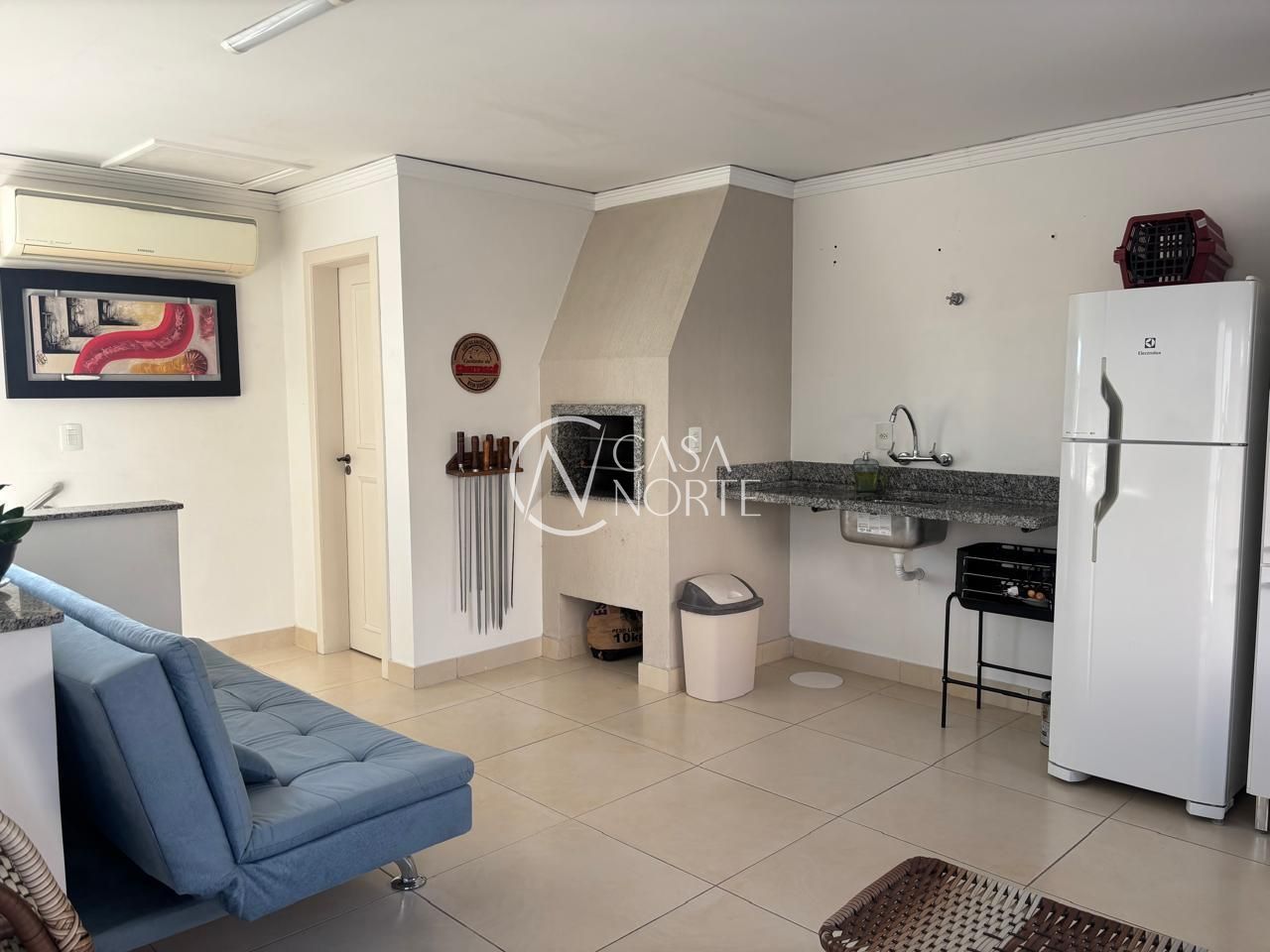 Casa de Condomínio à venda com 3 quartos, 131m², 1 suíte, 2 vagas, Avenida Otto Niemeyer no bairro Cavalhada em Porto Alegre