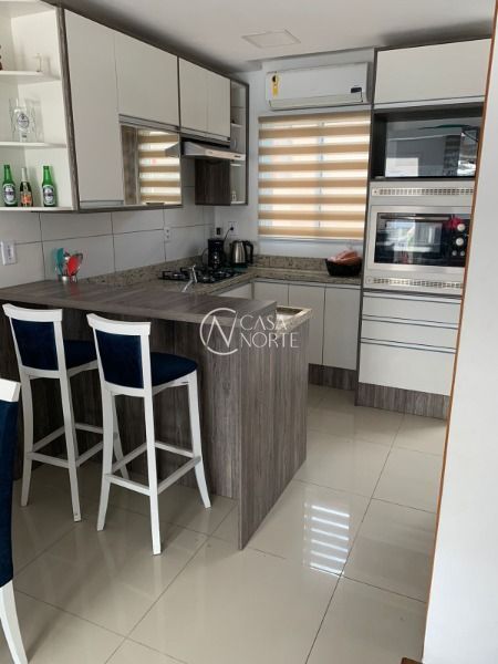 Casa de Condomínio à venda com 2 quartos, 111m², 1 vaga, Rua Capitao Pedroso no bairro Restinga em Porto Alegre