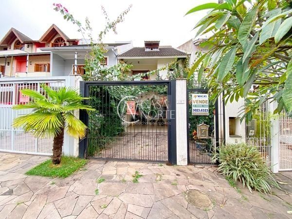 Casa à venda com 3 quartos, 201m², 1 suíte, 4 vagas, Rua Claudio da Silva Pinto no bairro Espírito Santo em Porto Alegre