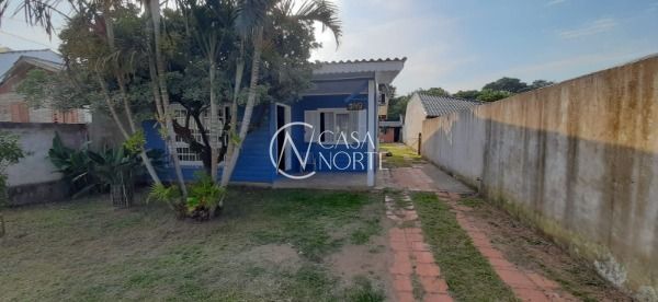 Casa à venda com 2 quartos, 120m², 1 suíte, 6 vagas, Rua Jerolomo Minuzo no bairro Vila Nova em Porto Alegre