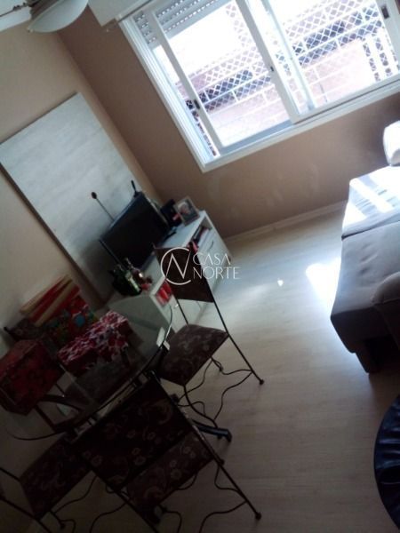 Apartamento à venda com 2 quartos, 40m², 1 vaga, Rua Chico Pedro no bairro Camaquã em Porto Alegre