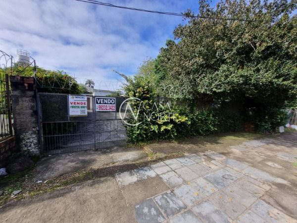 Terreno à venda , 100m², Avenida Eduardo Prado no bairro Cavalhada em Porto Alegre