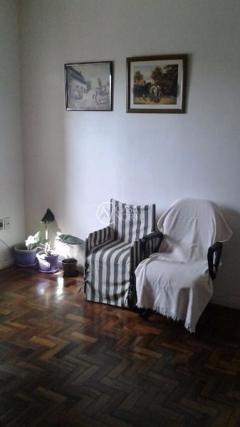 Apartamento à venda com 2 quartos, 68m², Avenida Benjamin Constant no bairro São João em Porto Alegre