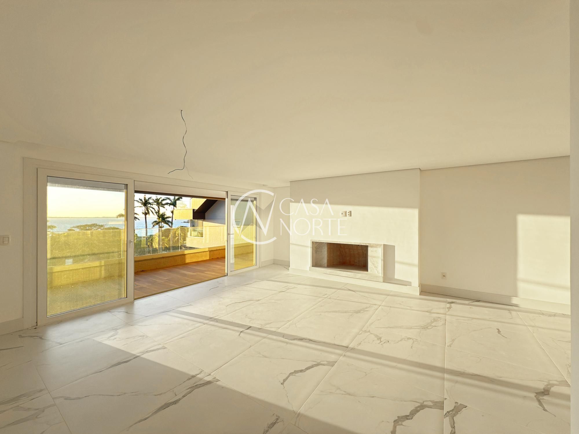 Apartamento à venda com 3 quartos, 193m², 3 suítes, 4 vagas, Rua Padre João Batista Reus no bairro Vila Conceição em Porto Alegre