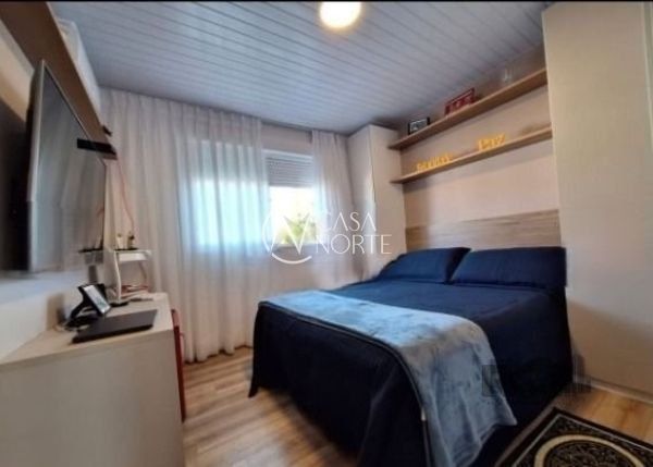 Casa de Condomínio à venda com 3 quartos, 90m², 1 suíte, 1 vaga, Avenida Edgar Pires de Castro no bairro Hípica em Porto Alegre