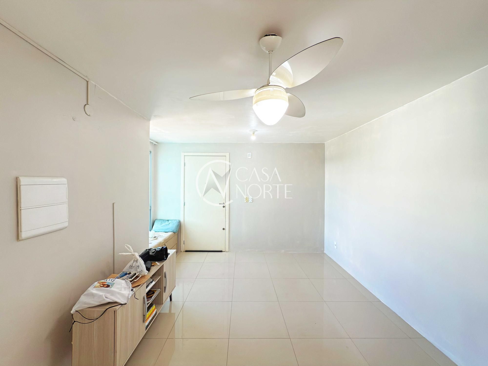 Apartamento à venda com 2 quartos, 49m², 1 vaga, Rua Atílio Supertti no bairro Vila Nova em Porto Alegre