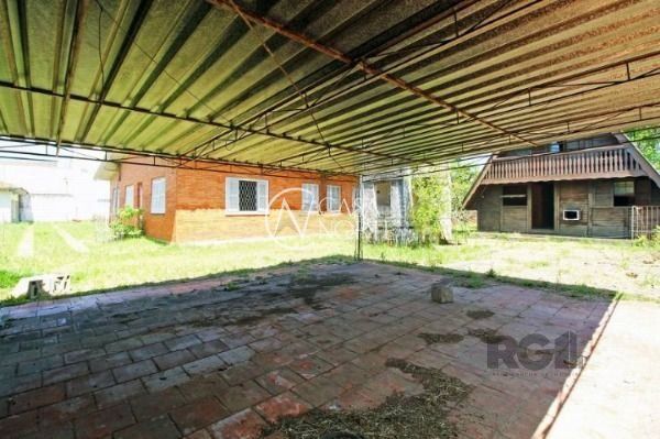 Casa à venda com 6 quartos, 430m², 2 suítes, 4 vagas, Rua Comendador Castro no bairro Ipanema em Porto Alegre