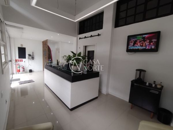 Ponto Comercial à venda com 2 quartos, 180m², Rua Grão Pará no bairro Menino Deus em Porto Alegre