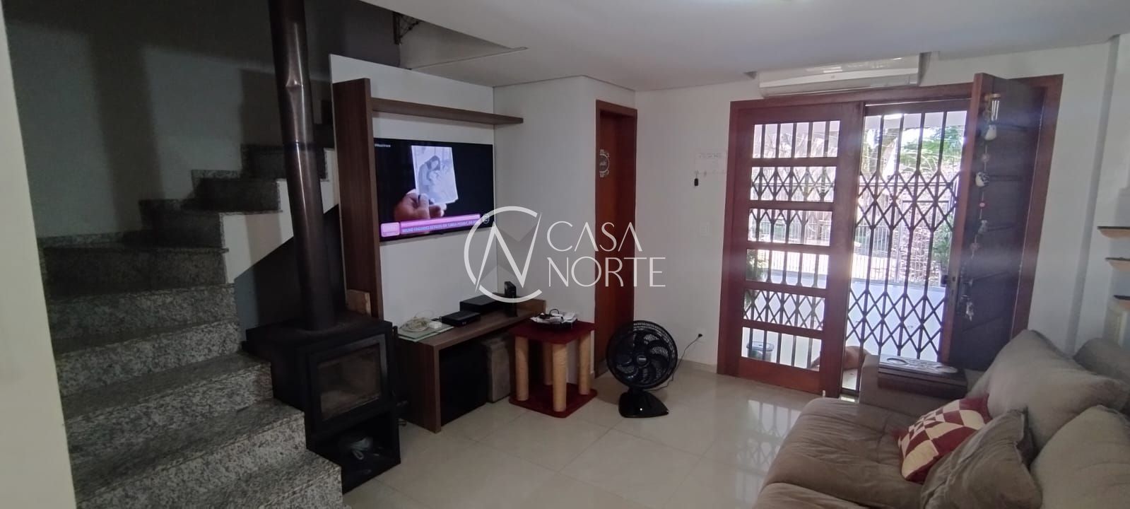 Casa à venda com 3 quartos, 127m², 1 suíte, 2 vagas, Rua Armando Czamanski no bairro Ipanema em Porto Alegre