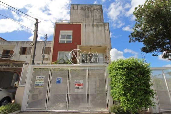 Casa de Condomínio à venda com 2 quartos, 150m², 2 suítes, 4 vagas, Rua Dea Coufal no bairro Ipanema em Porto Alegre