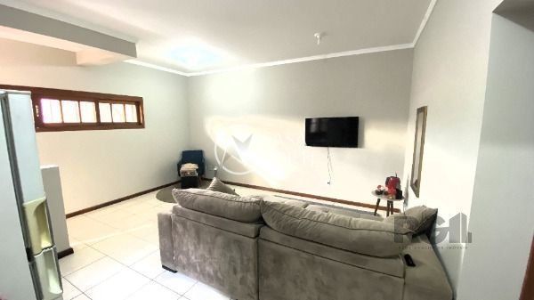 Apartamento à venda com 2 quartos, 65m², Avenida Edgar Pires de Castro no bairro Hípica em Porto Alegre