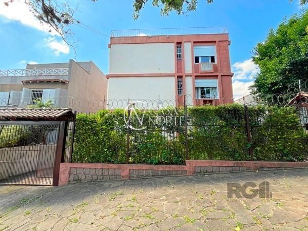 Apartamento à venda com 3 quartos, 77m², 1 vaga, Rua Professor Clemente Pinto no bairro Medianeira em Porto Alegre