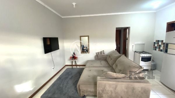 Apartamento à venda com 2 quartos, 65m², Avenida Edgar Pires de Castro no bairro Hípica em Porto Alegre
