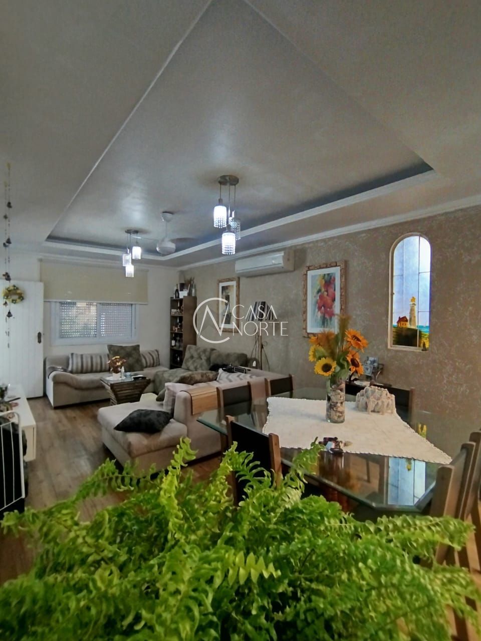 Casa à venda com 3 quartos, 120m², 1 suíte, 2 vagas, Rua Mário de Artagão no bairro Partenon em Porto Alegre